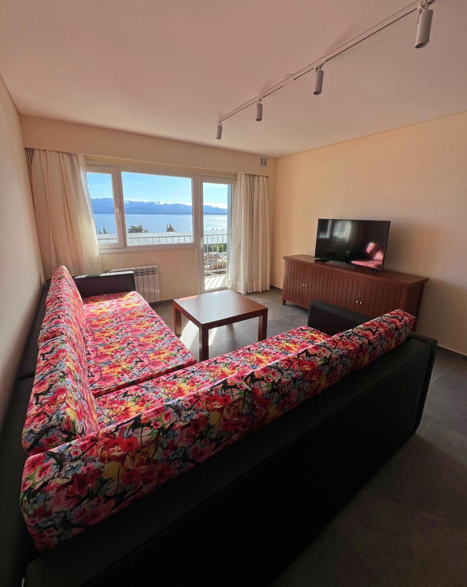 Huinid Pioneros Hotel San Carlos de Bariloche Phòng bức ảnh